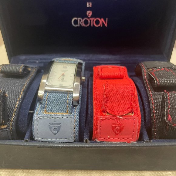 Croton Manhattan Watch Interchangeable Distressed Denim Bands Set with Case - Picture 7 of 11